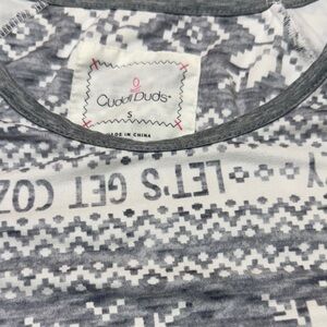 Cuddl Duds Black and White Geometric Top